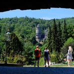 Durchblick zur Löwenburg 