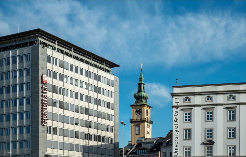 Durchblick zur  Stadtpfarrkirche