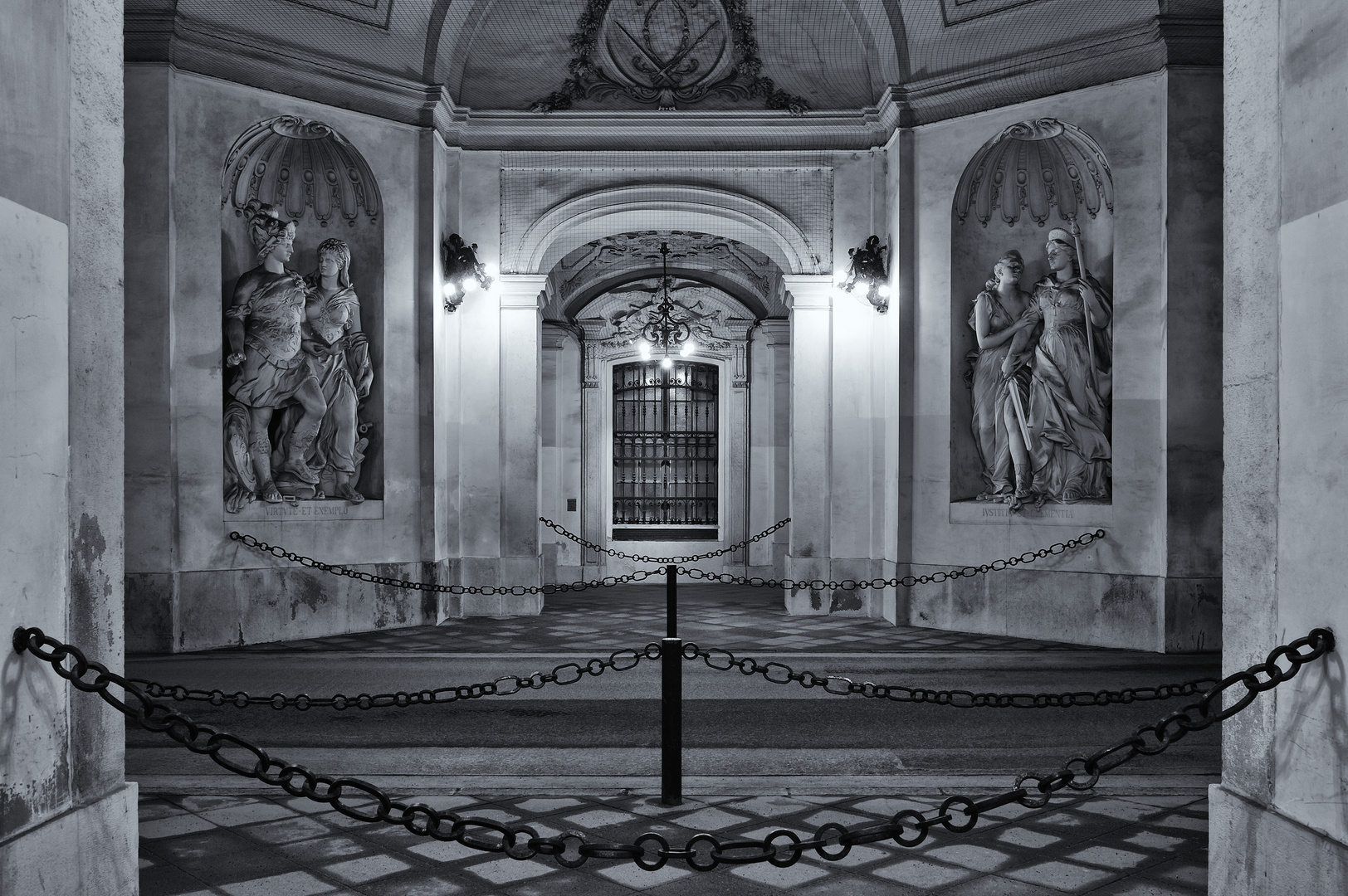 Durchfahrt der Hofburg in Wien