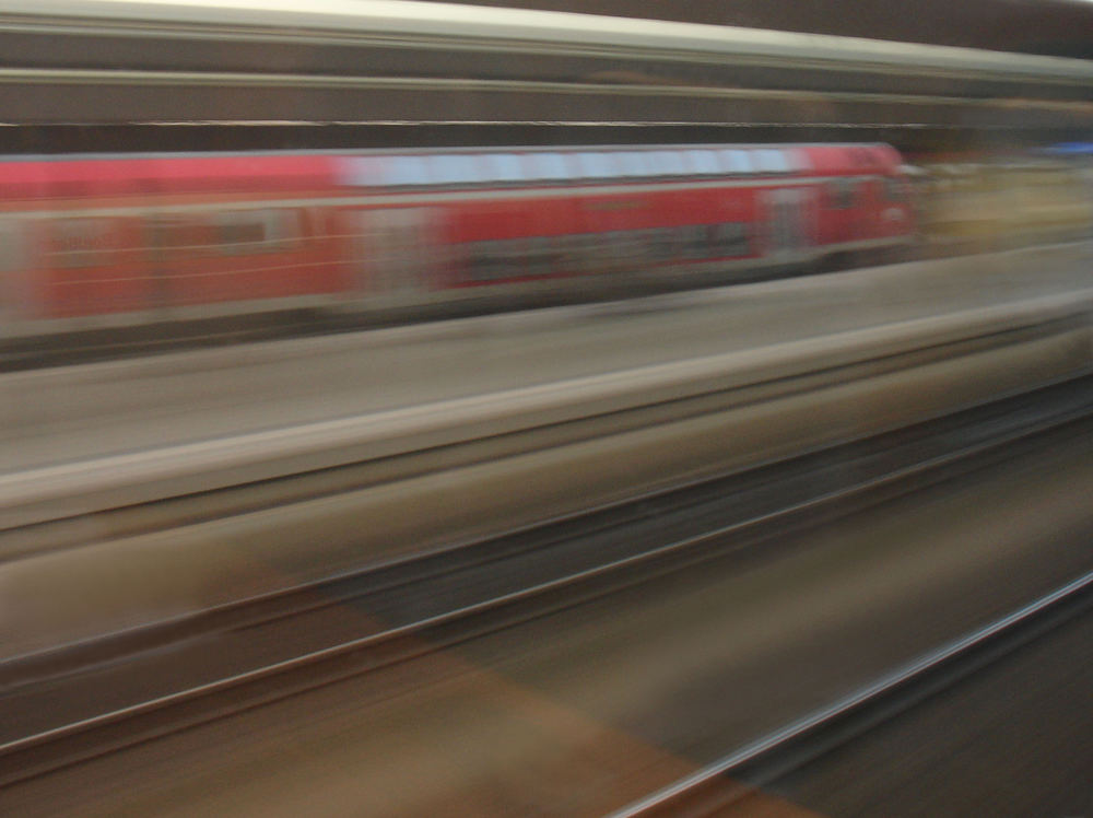 Durchfahrt im Bahnhof