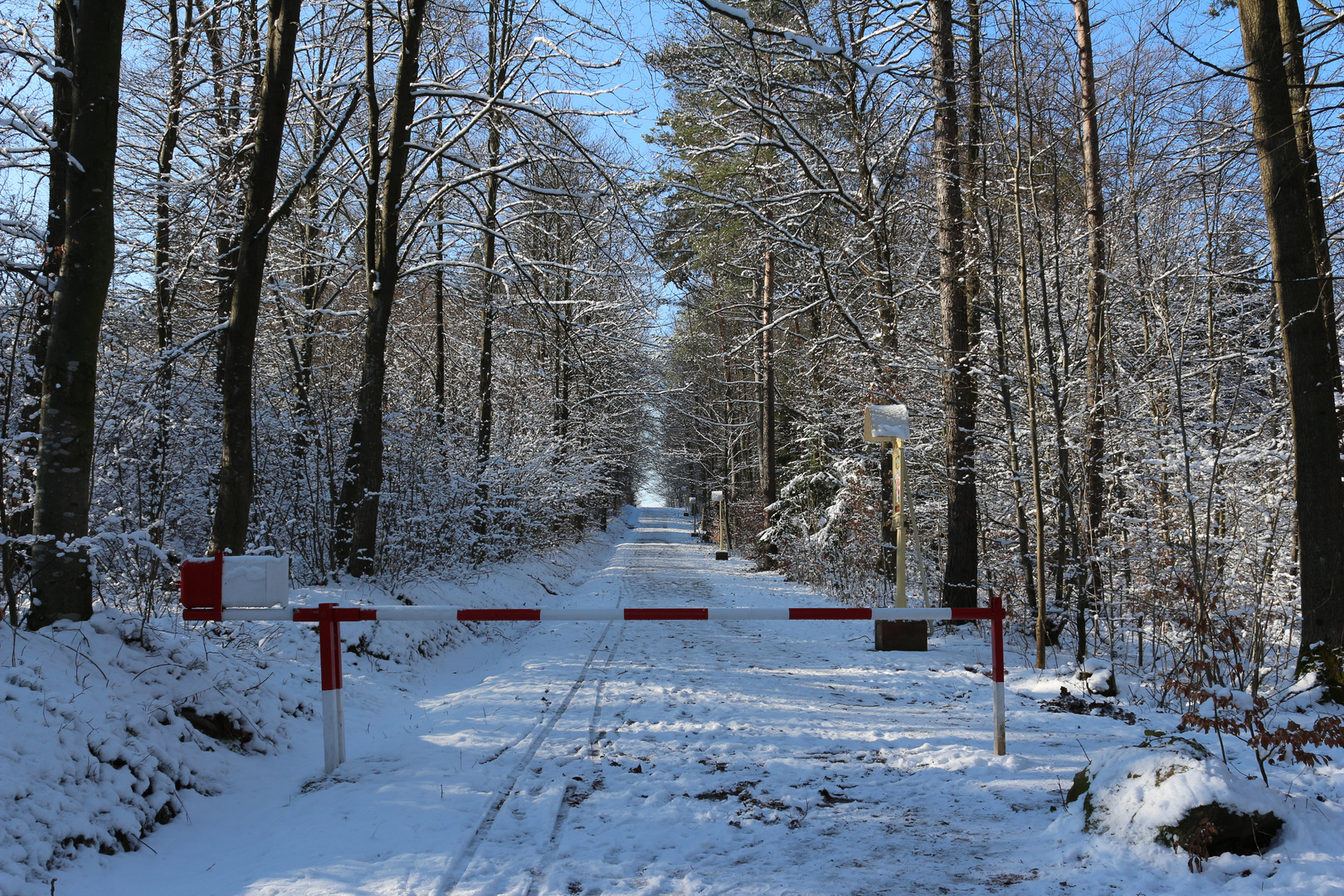 Durchfahrt verboten