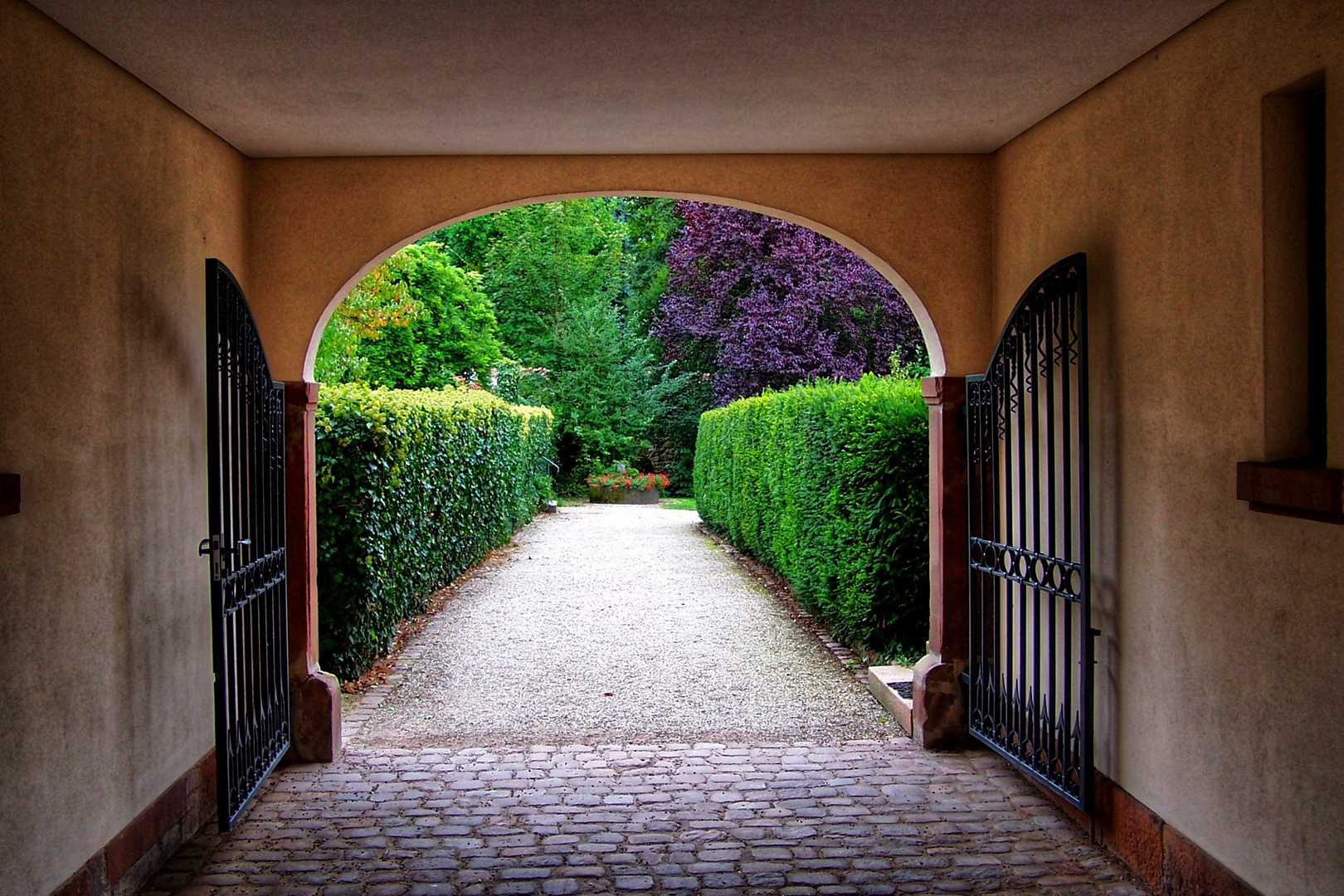 Durchgang zum Klostergarten