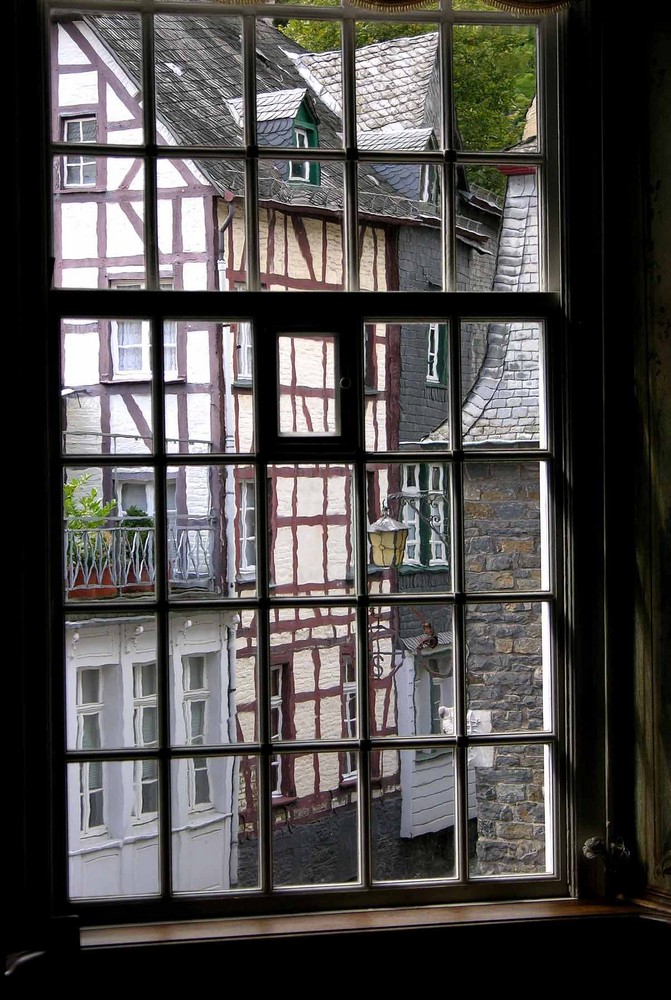 Durch's Fenster geschaut