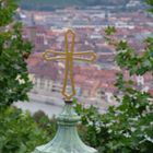 Durchs Kreuz geschaut