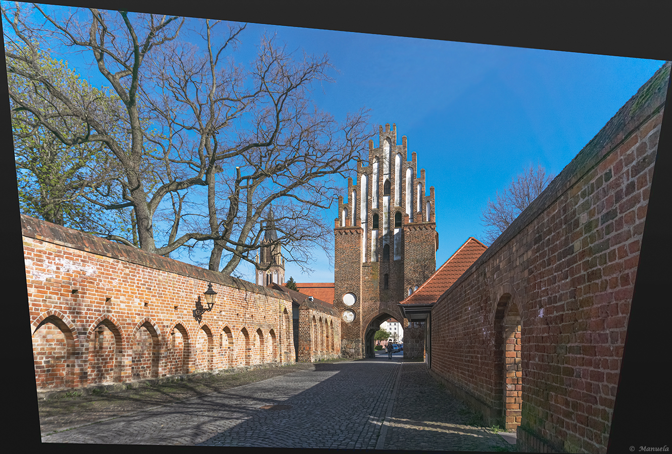 Durchs Stargarder Tor in Farbe