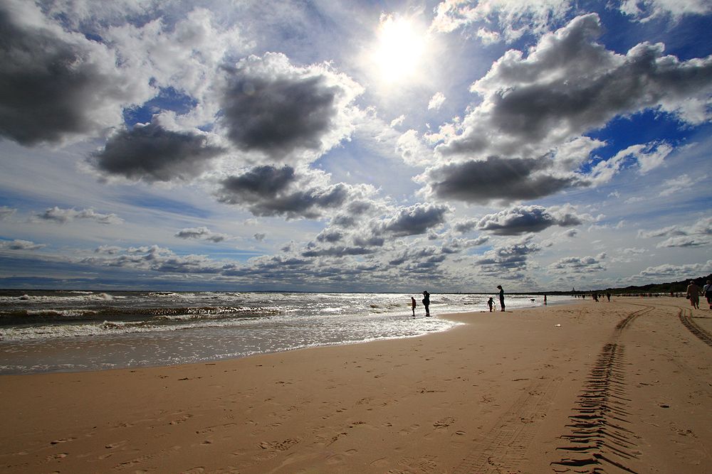 ... durchwachsenes Wetter am Strand ...