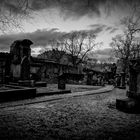 Dusk at Greyfriars and the Ghost Tours Begin.