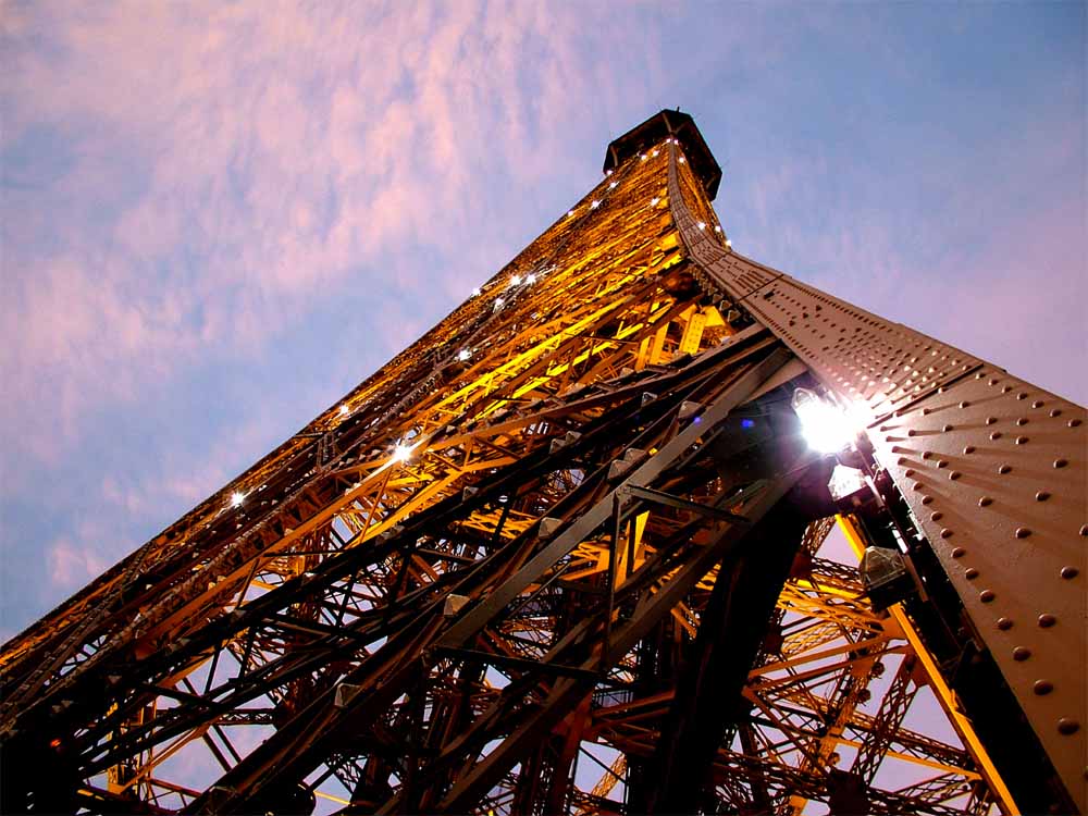 Dusk in Paris