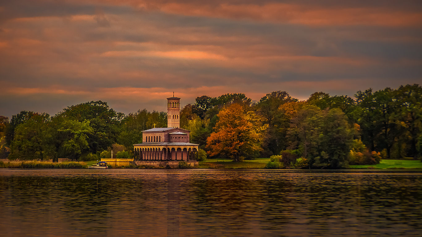 Dusk over the Church of the Redeemer