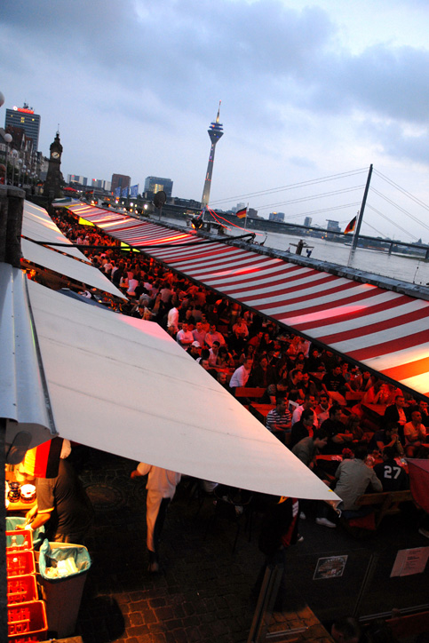 Dusseldorf Night