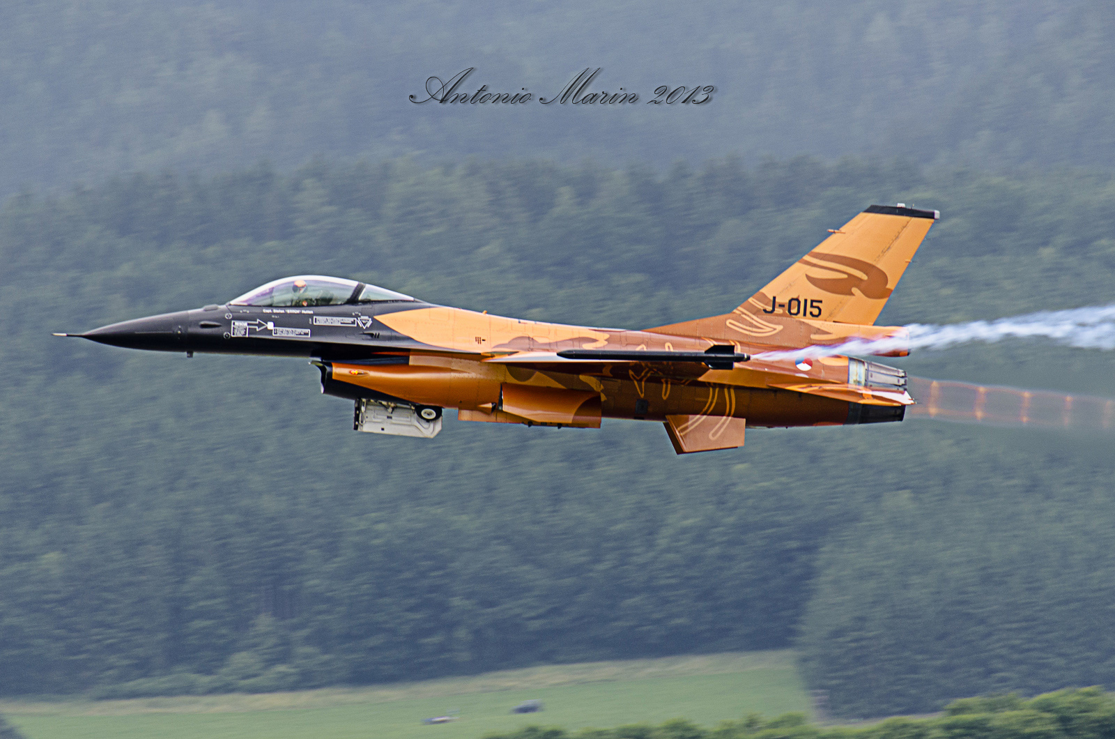 Dutch F-16 demo team