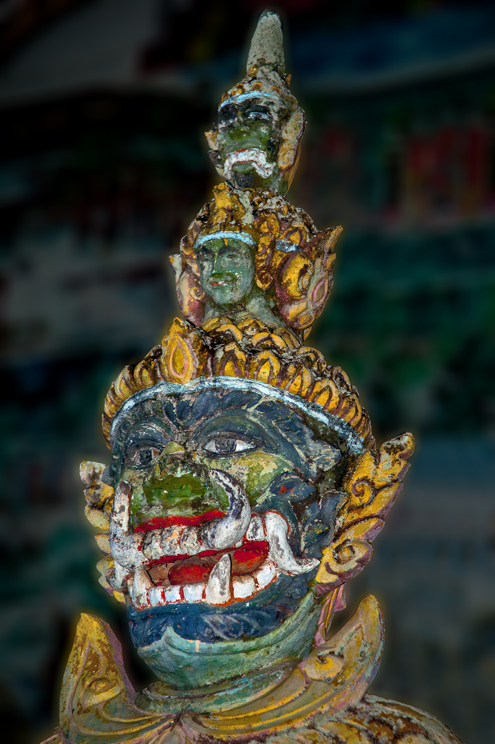 Dvarapala door guard at Wat Si Khun Muang