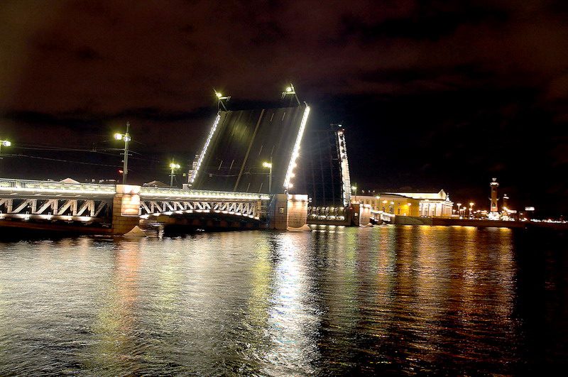 Dvortsovy most - St.Petersburg