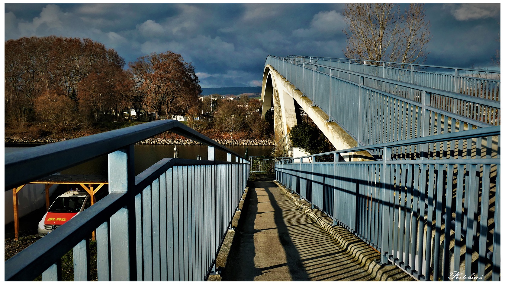 Dyckerhoff Brücke an der Bootshafeneinfahrt