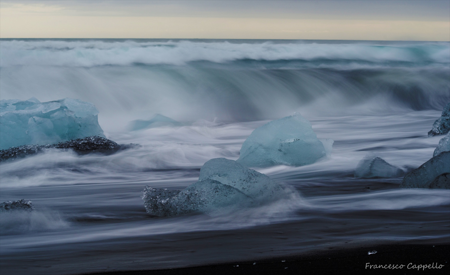 Dynamik am schwarzen Strand (2)