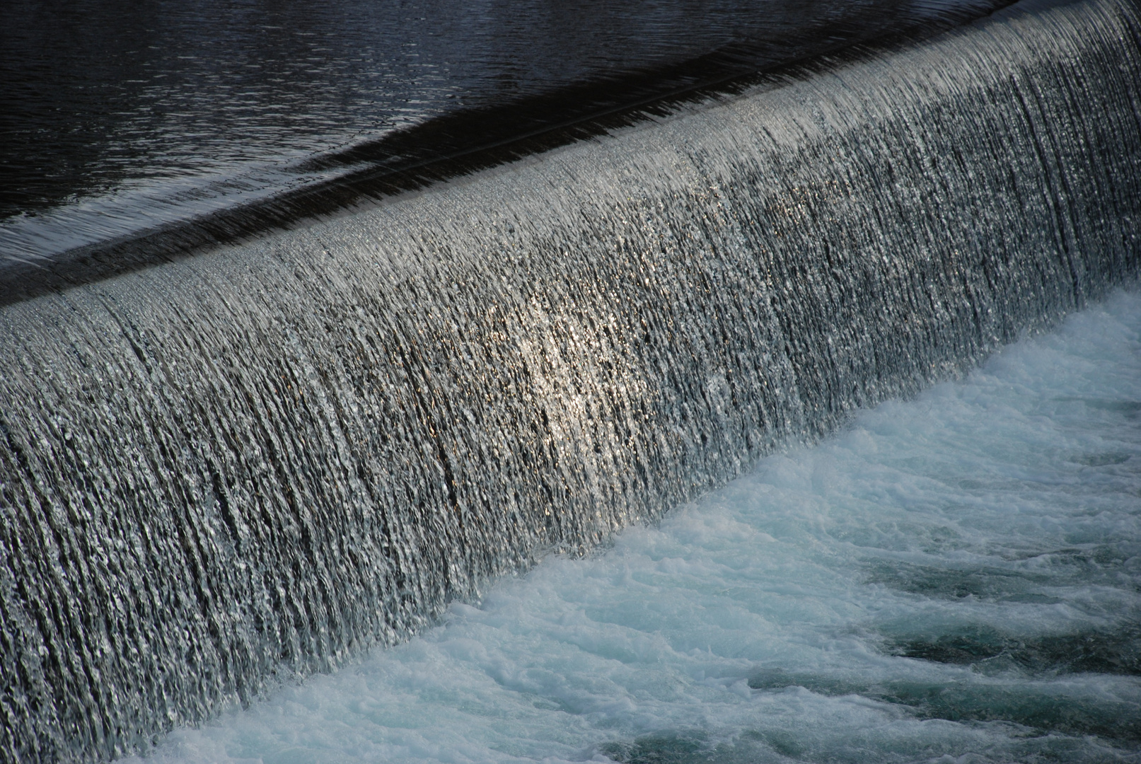 Dynamische Wasserkraft,gebändigt