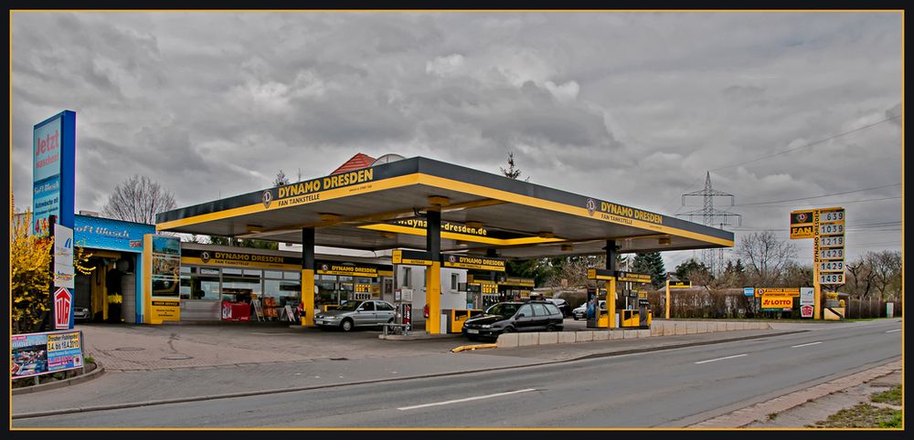 Dynamo Dresden Fan Tankstelle