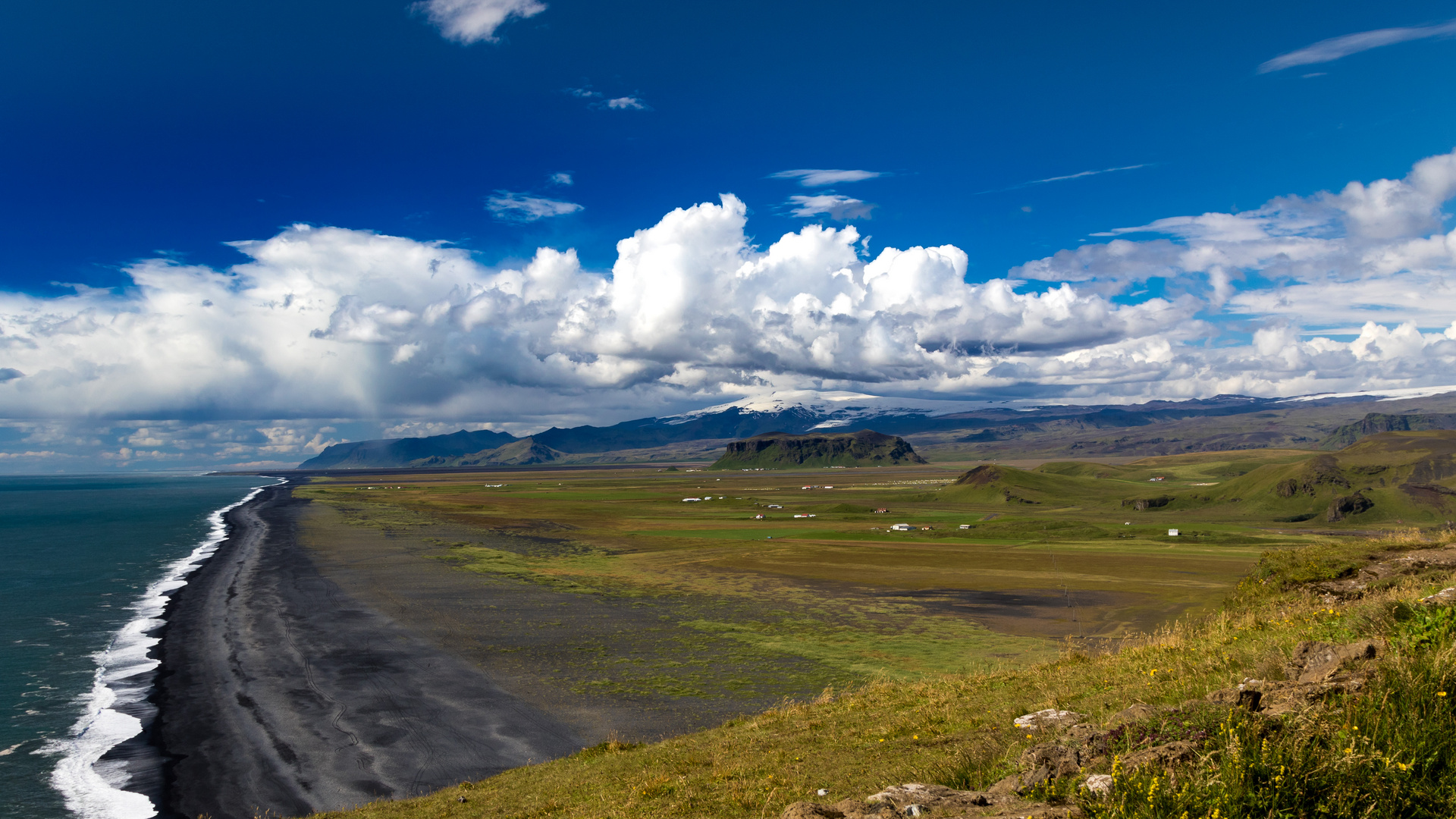 Dyrhólaey Blick in Richtung Gletscher Eyjafjallajökull