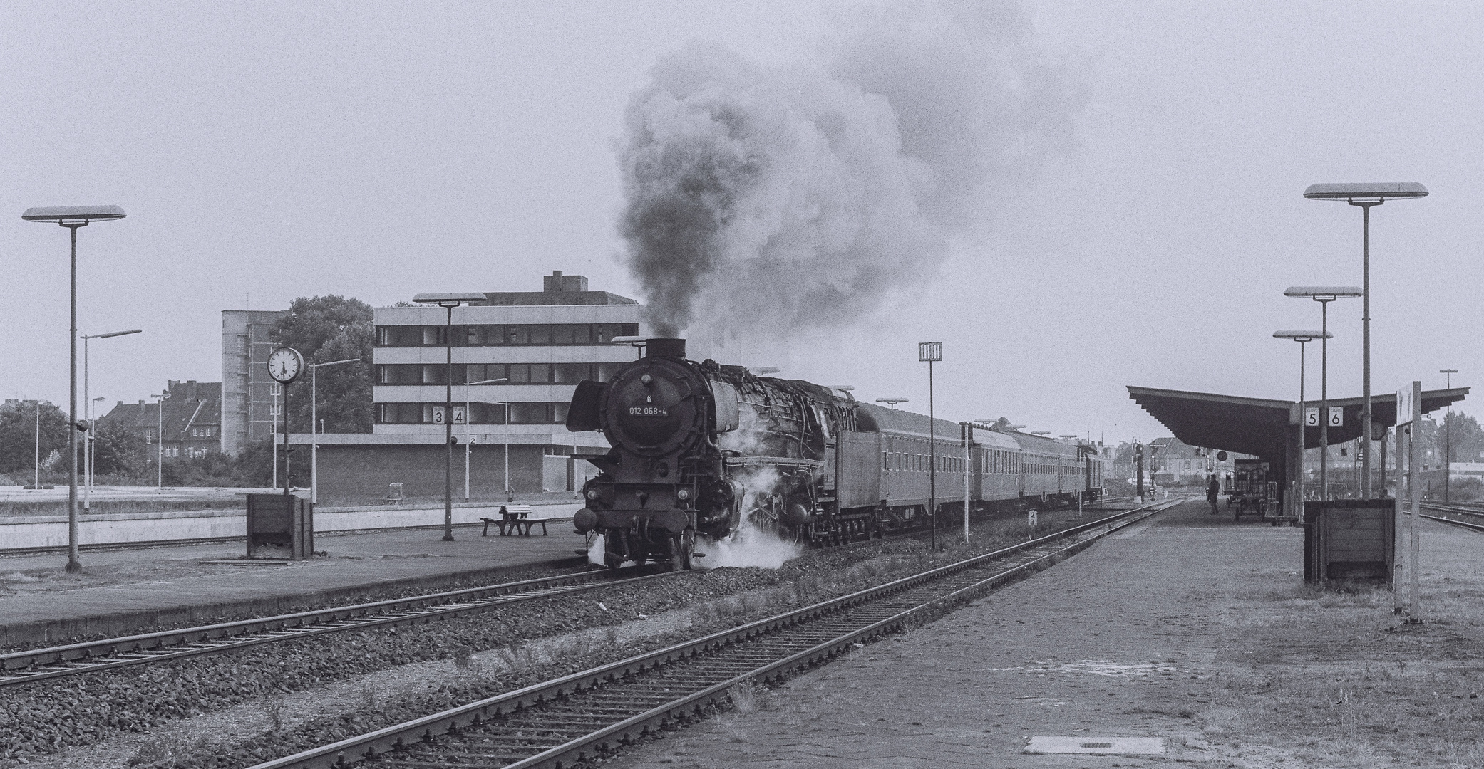 E 1807 Foto & Bild | eisenbahn, dampflok, bundesbahn Bilder auf ...