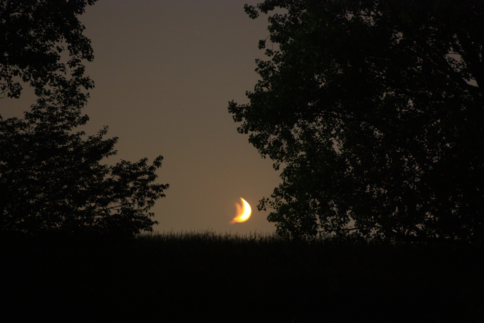 e cala la sera in campagna