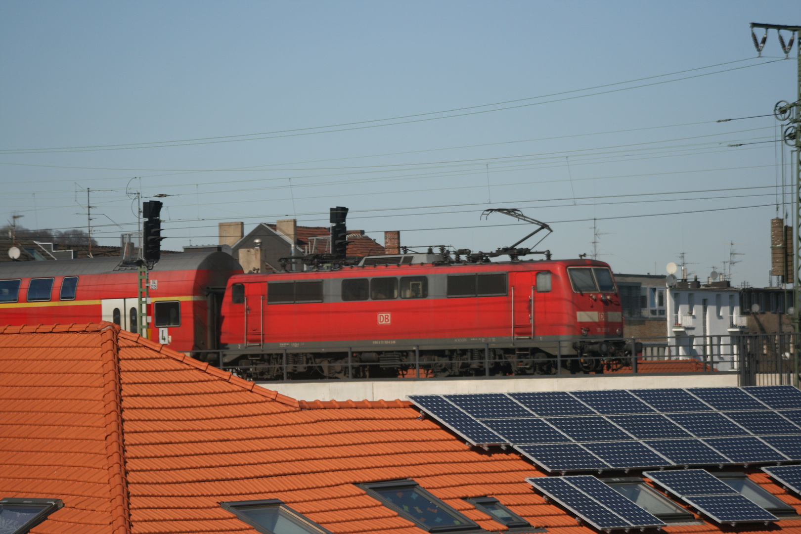 E-Lok über den Dächern von Aachen !!