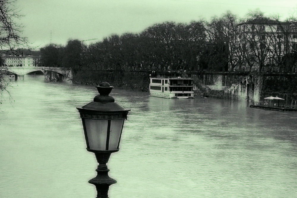 E lungo il Tevere che andava lento lento...!!!