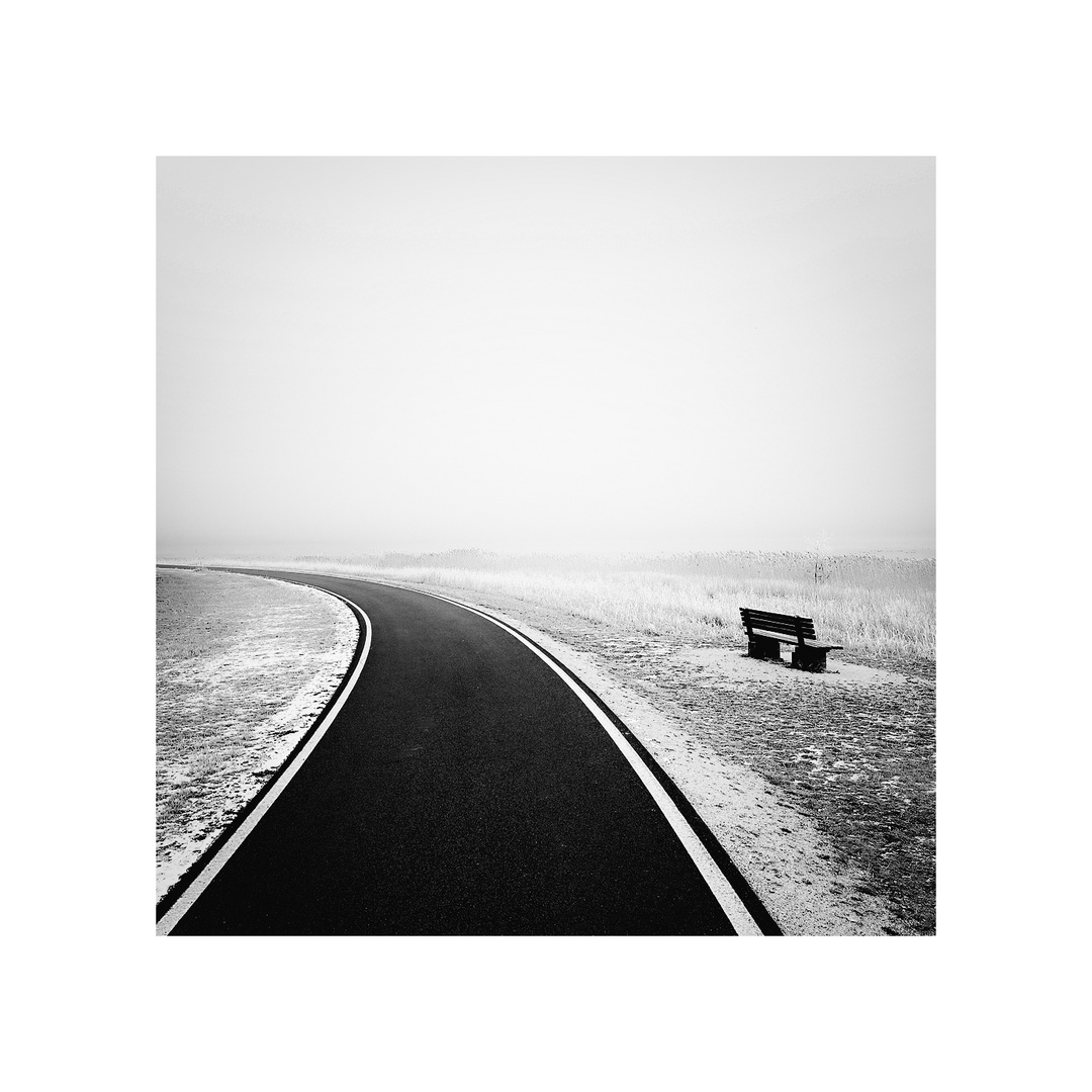 E S F U H R T E I N W E G D A R A N V O R B E I Foto Bild Art Spezial Winter Bilder Auf Fotocommunity