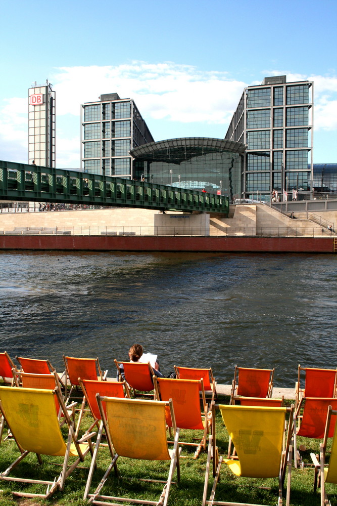 ...e se fosse il fiume davanti alla stazione?