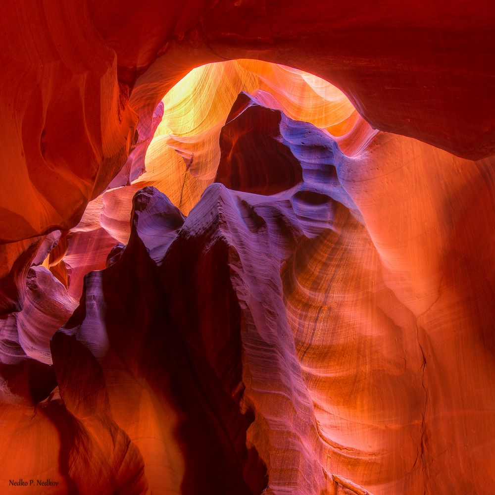 Upper Antelope Canyon Arizona von Nedko P. Nedkov 