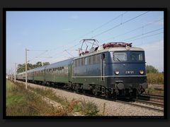 E10 121 mit Wiesn-Sonderzug