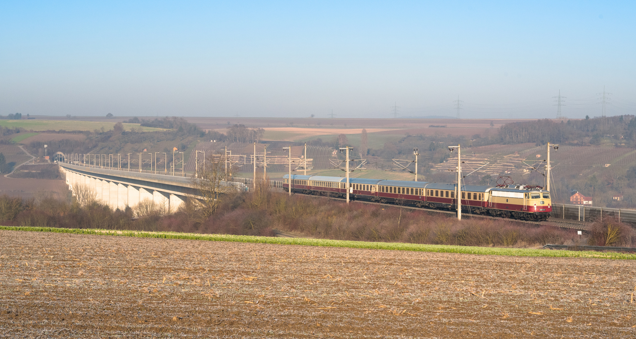 E10 auf Schnellfahrt