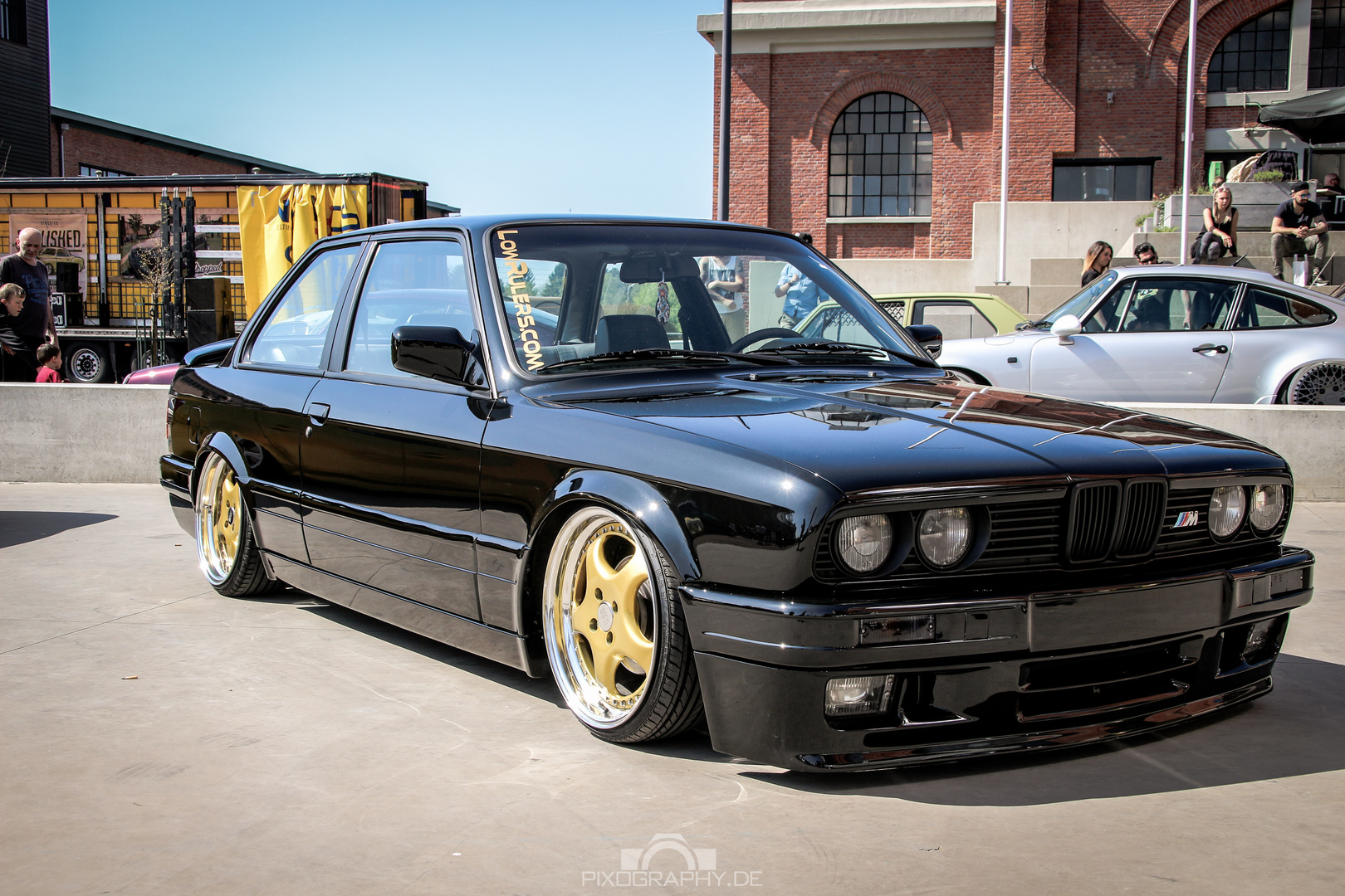 E30