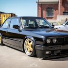 E30