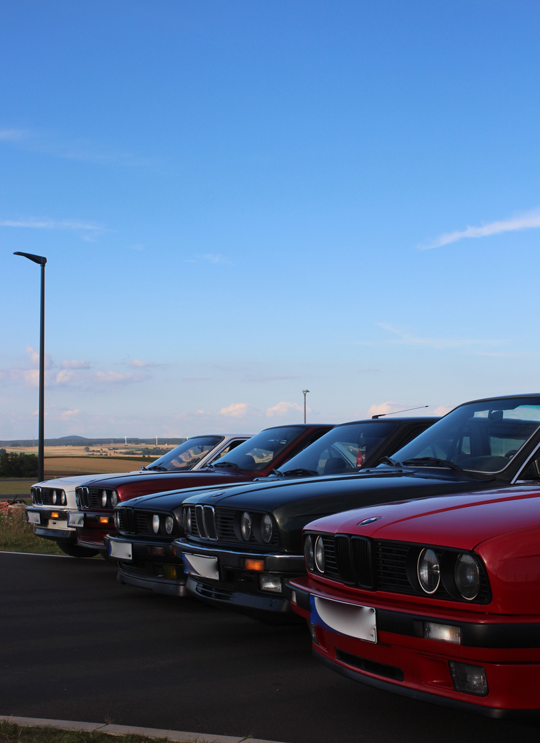 E30 Crew