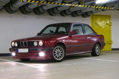 e30 in der Tiefgarage