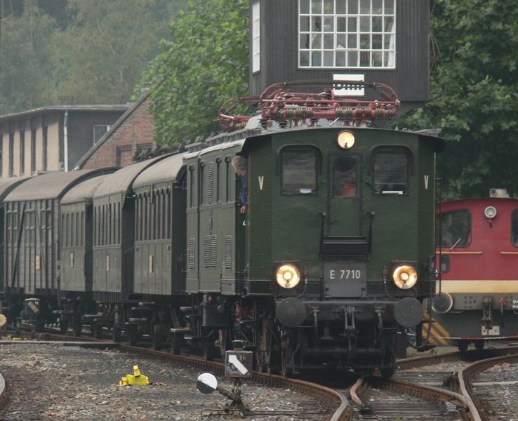 E77 10 mit Pendelzug