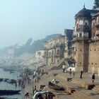 [ … early morning / Varanasi Ghats ]