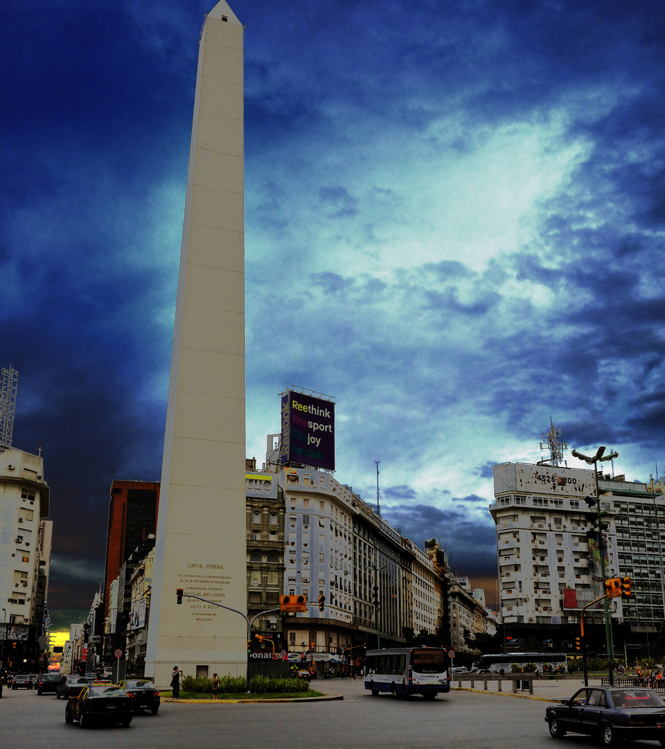 Earth stretches to heaven - Buenos Aires Obelisk