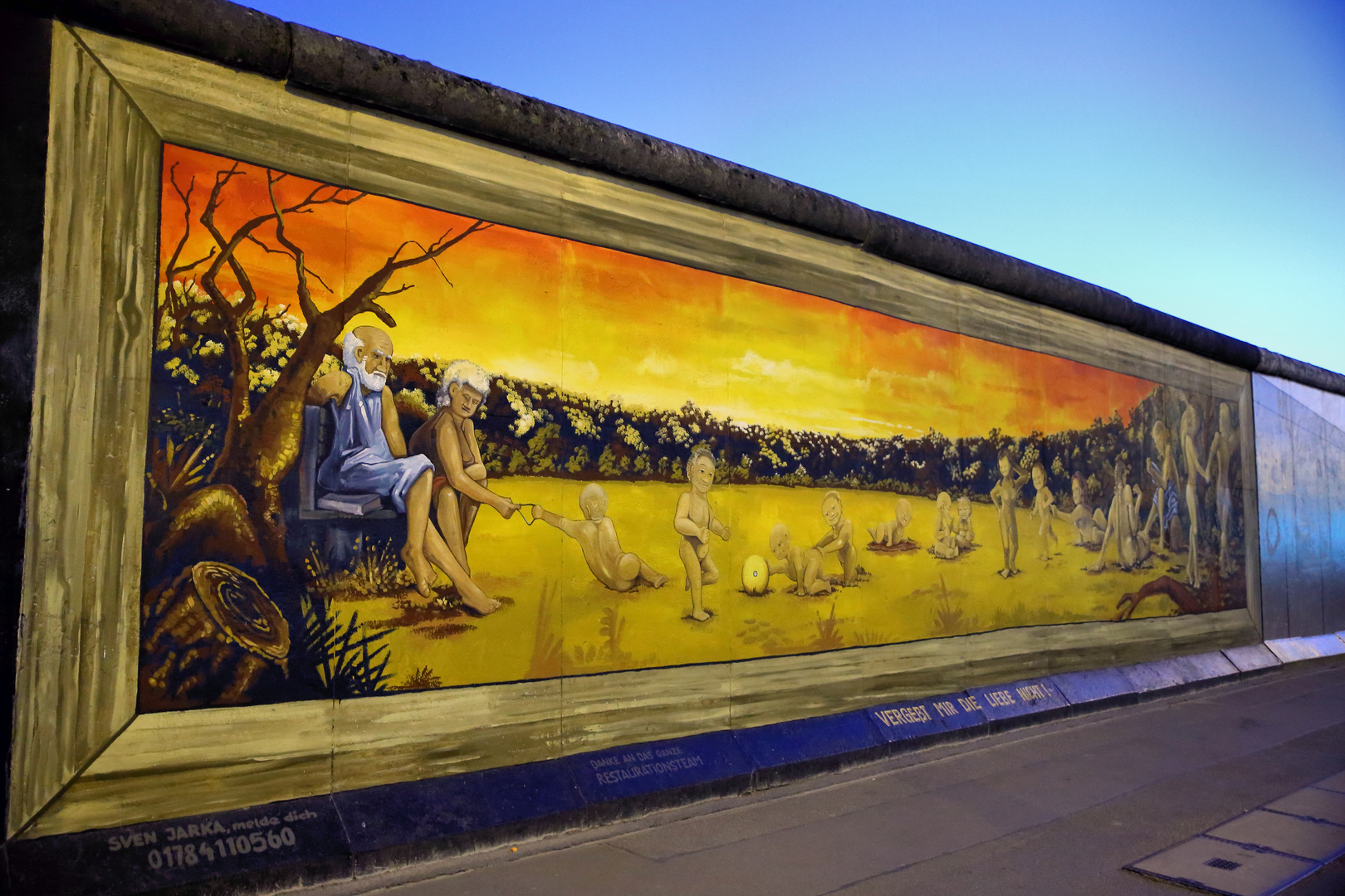 East Side Gallery - Berlin (01)