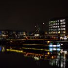 East Side Gallery Berlin von der Spree bei Nacht