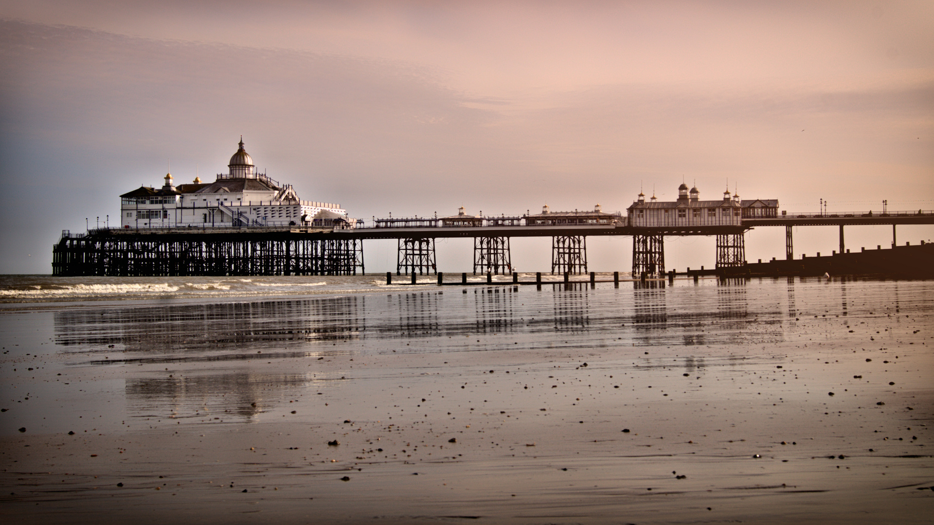 Eastbourne Pier Foto Bild Sudkuste England Meer Strand Bilder Auf Fotocommunity