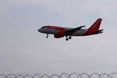 Easy Jet - Am Flughafen Schönefeldt