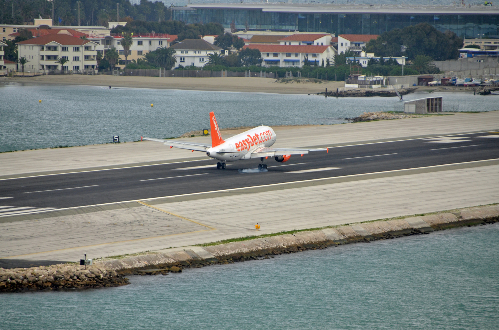 easyJet