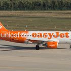 EasyJet G-EZIO in Unicef Sonderlackierung