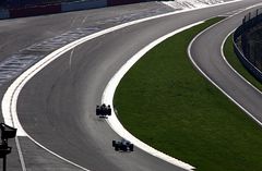 "Eau Rouge"