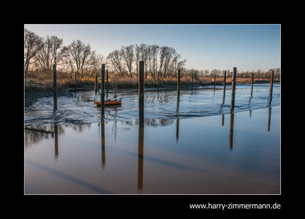 Ebbe im Hafen