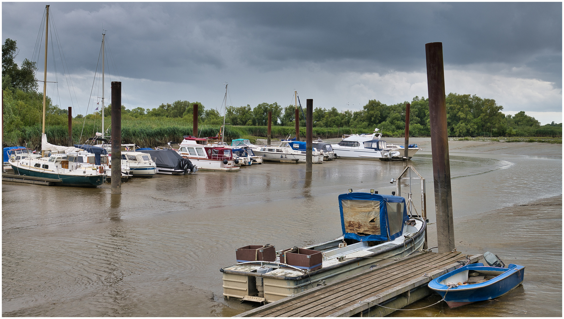 Ebbe im Hafen