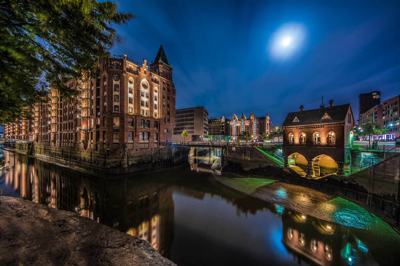 Ebbe in der Speicherstadt