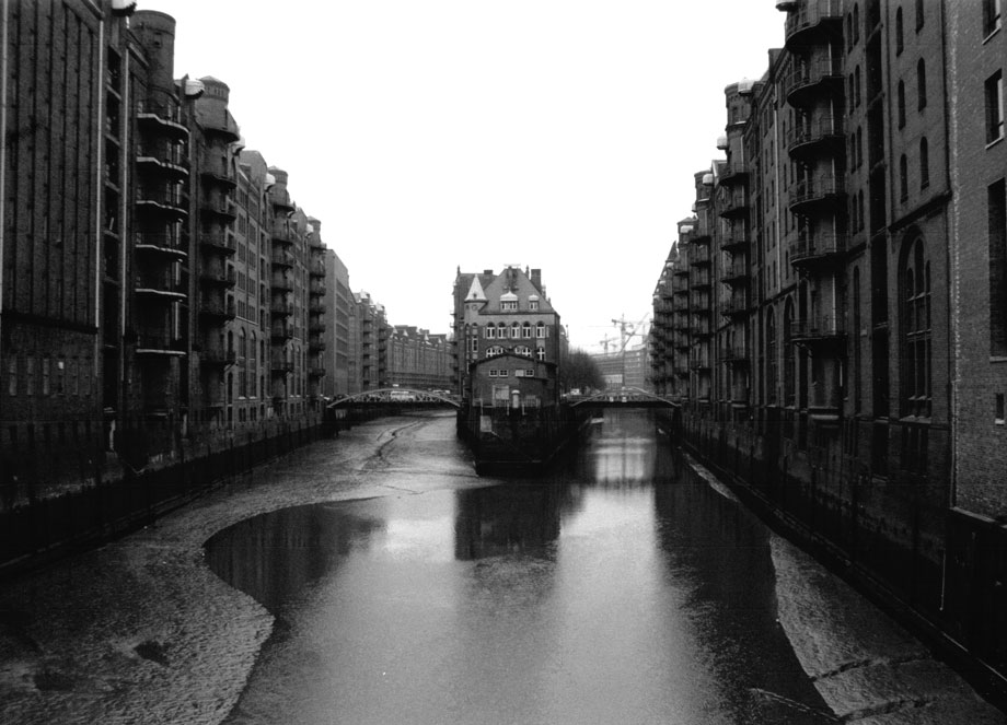 Ebbe in der Speicherstadt