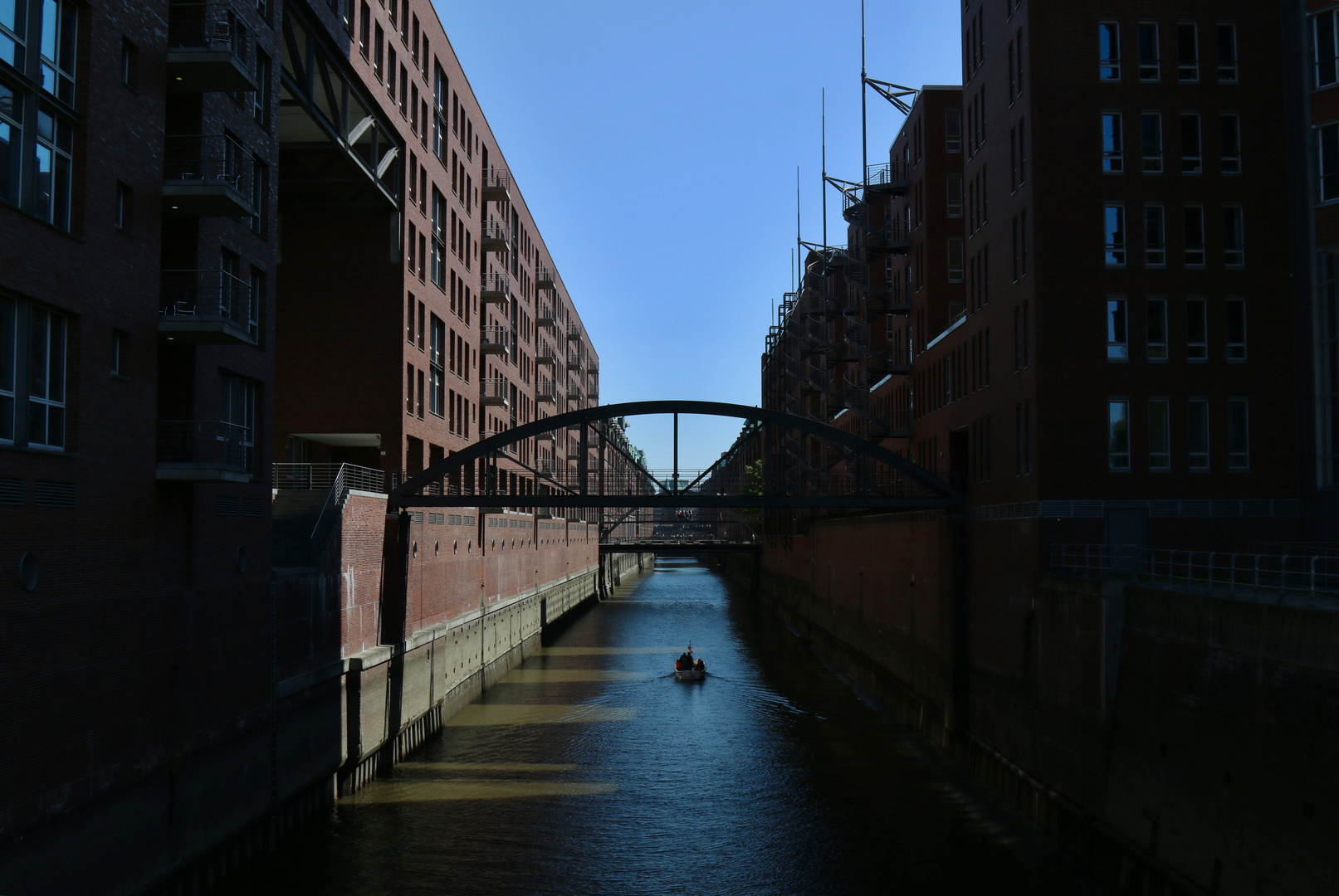 Ebbe in der Speicherstadt